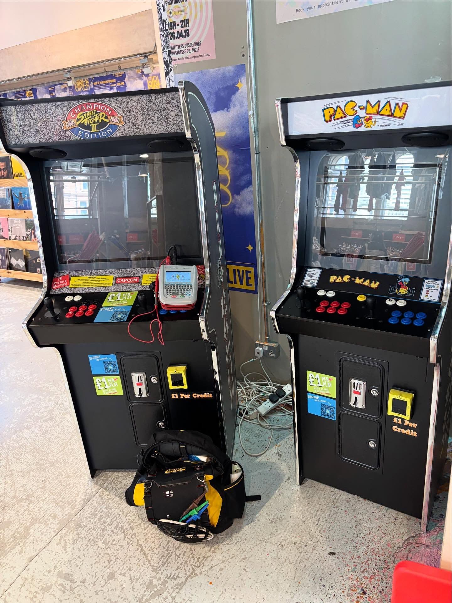 Retail & Leisure Contracts